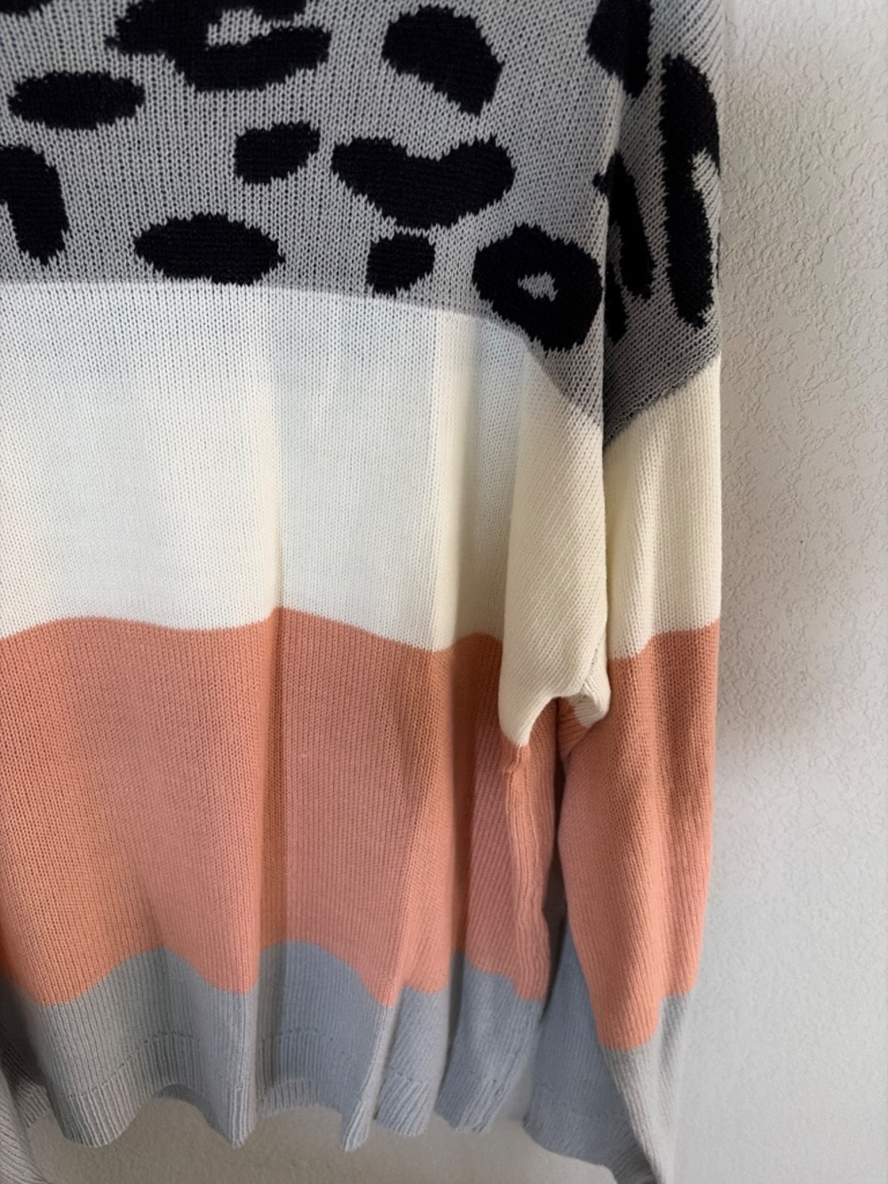 Sweater - Picture 4 of 4